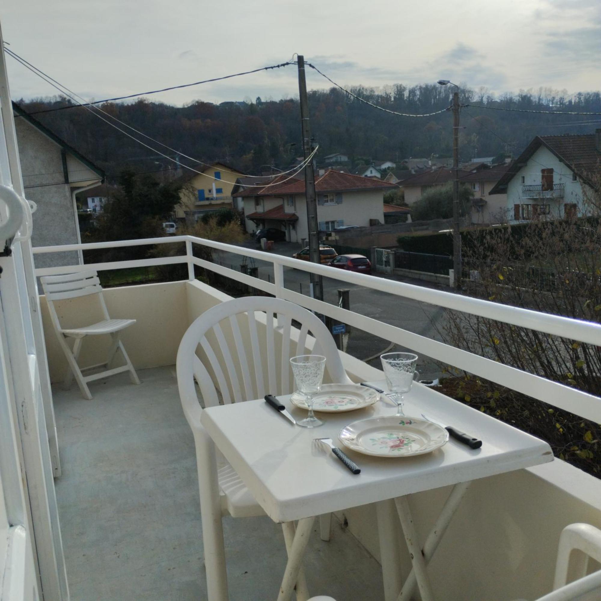 Appartement Verdoyant Au Bord Du Lac Leman Entre Evian Et Thonon Dans Une Villa Publier Eksteriør billede