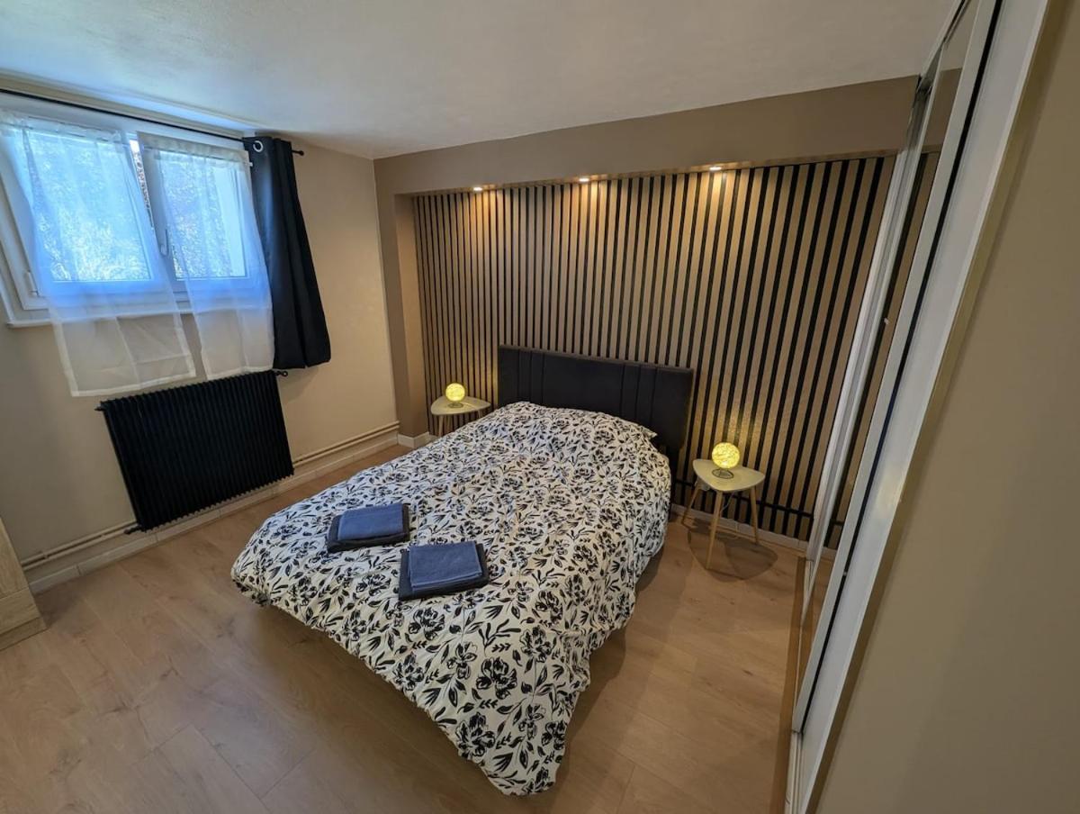 Appartement Verdoyant Au Bord Du Lac Leman Entre Evian Et Thonon Dans Une Villa Publier Værelse billede